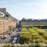 Hotel Cour Des Vosges - Evok Collection