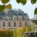 Cour Des Vosges - Evok Collection Paris
