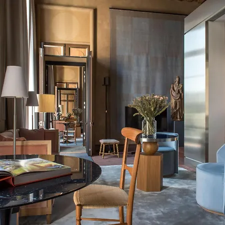 Hotel Cour Des Vosges - Evok Collection 5*