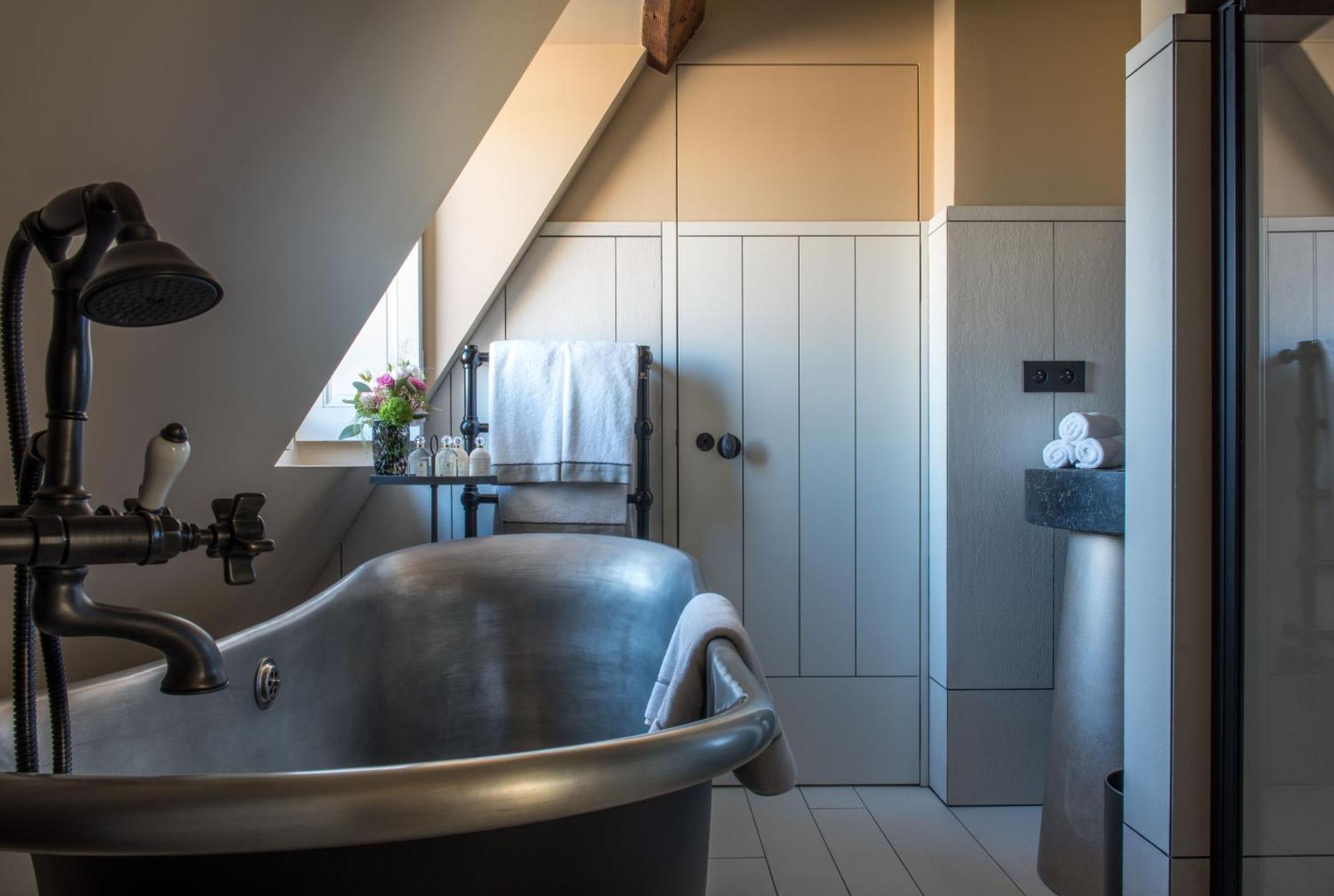 Cour Des Vosges - Evok Collection Paris